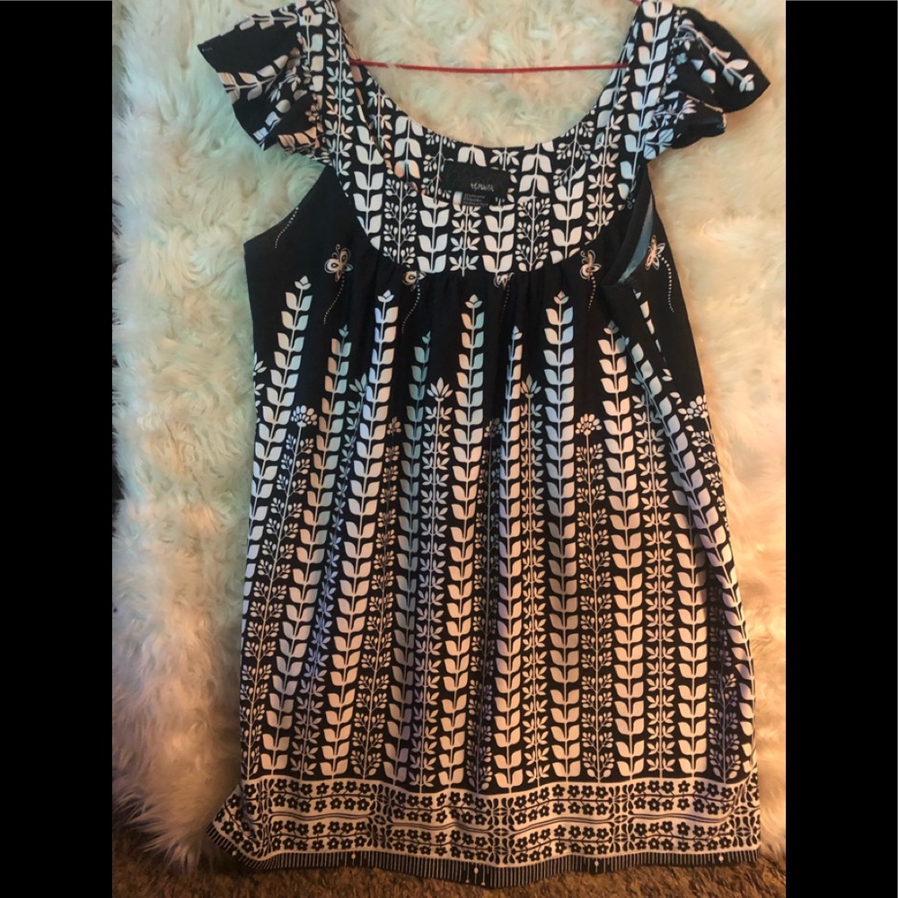 Maternity Black And White Design Tunic blouse